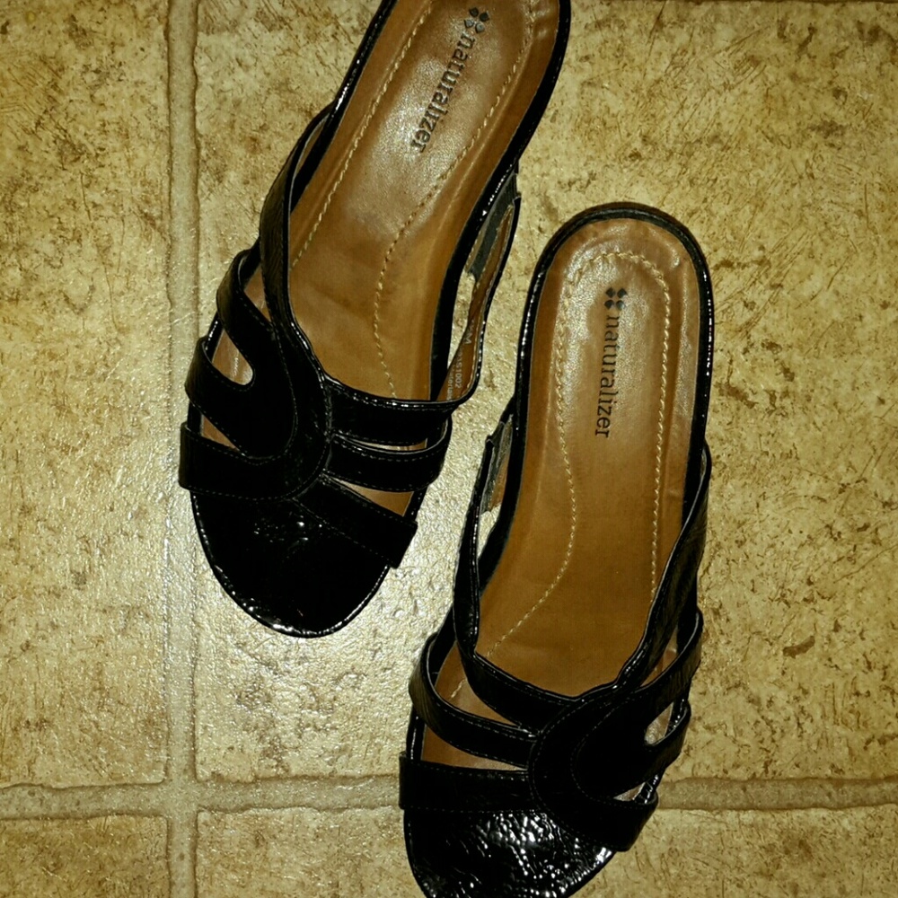 Naturalizer Black sandals